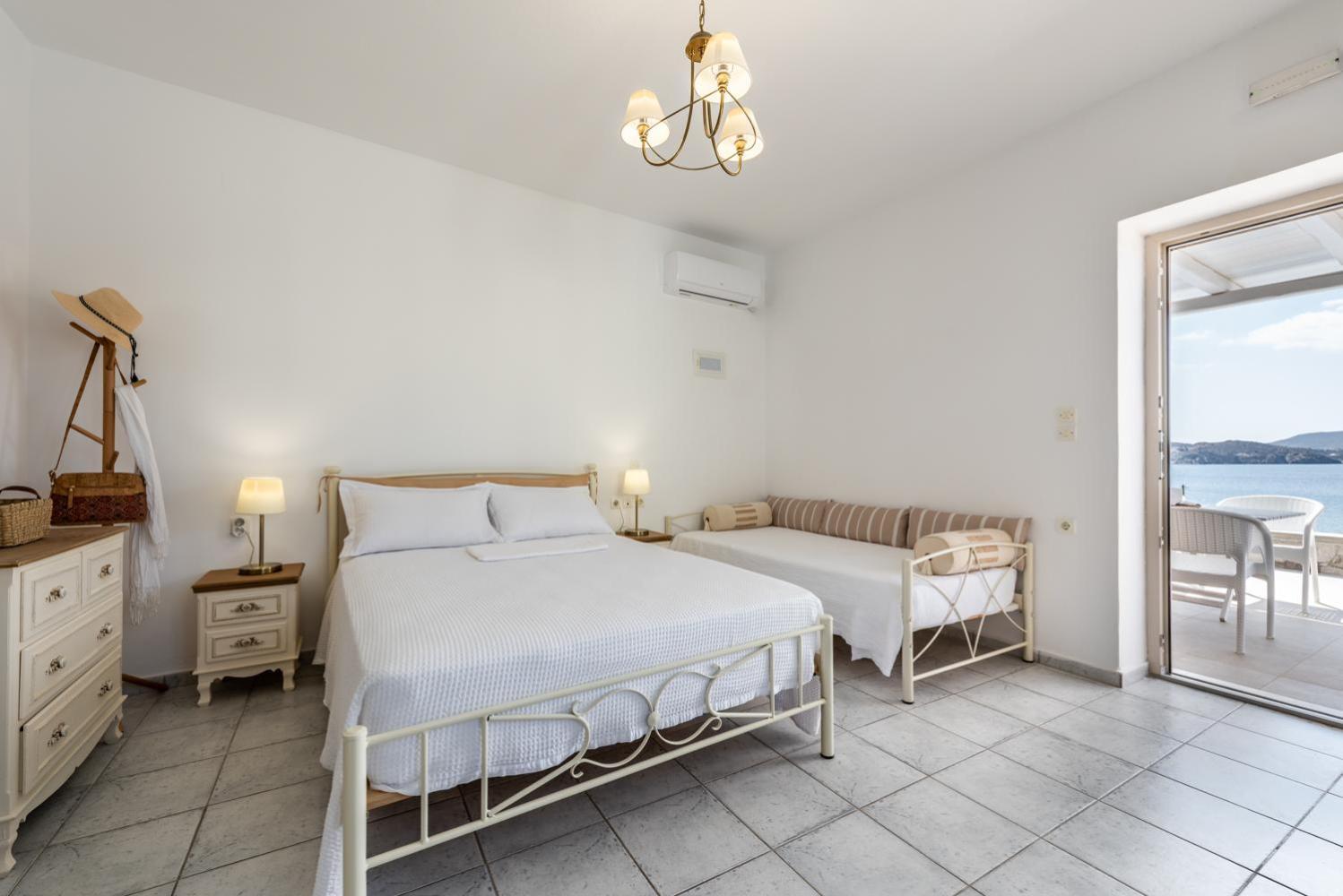 Anemi Suites Adamantas  Camera foto